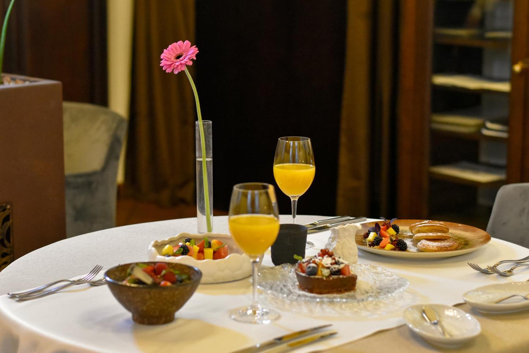Monte Pacis In Pazaislis Hotel Kaunas Kültér fotó