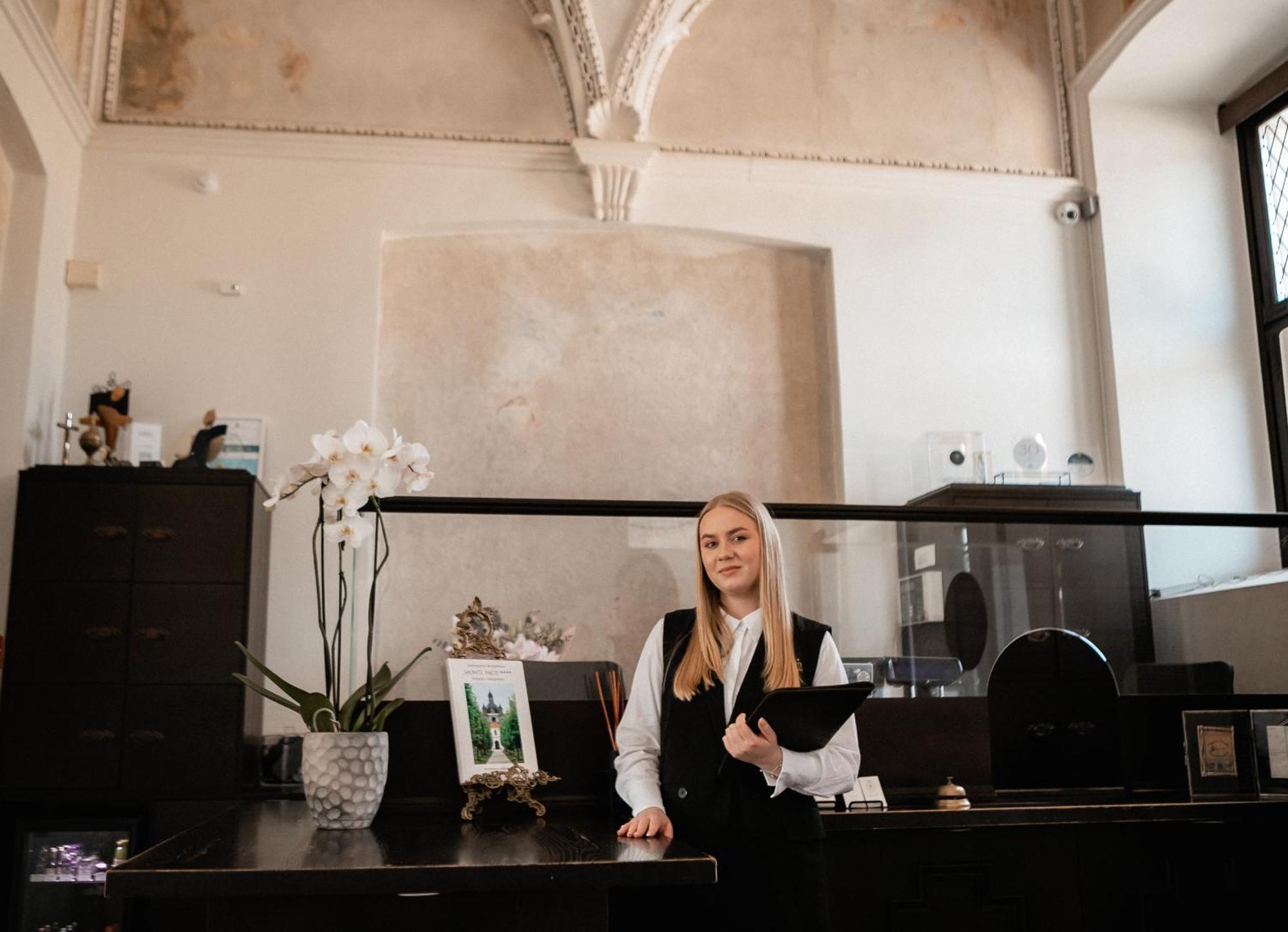 Monte Pacis In Pazaislis Hotel Kaunas Kültér fotó