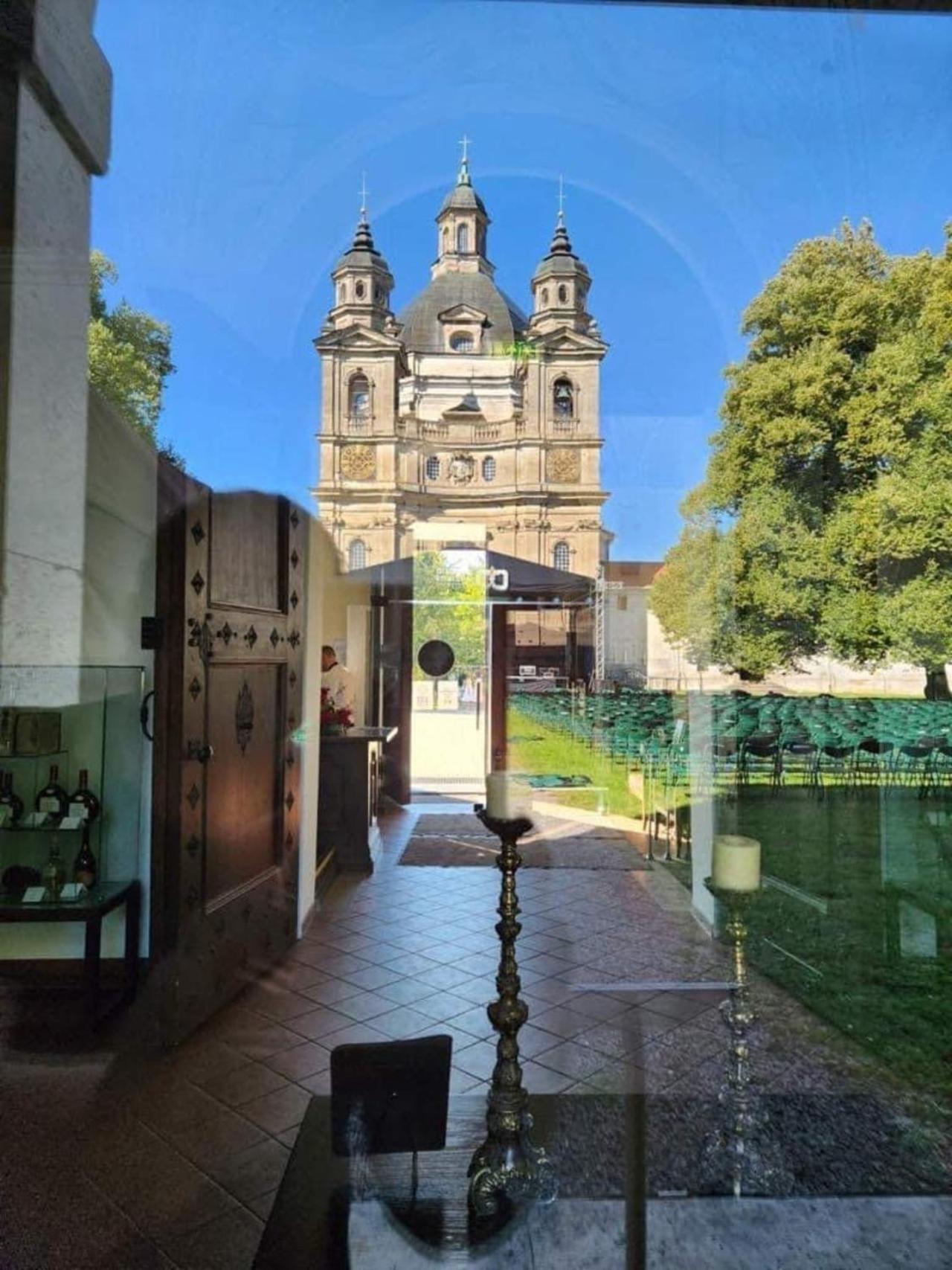 Monte Pacis In Pazaislis Hotel Kaunas Kültér fotó